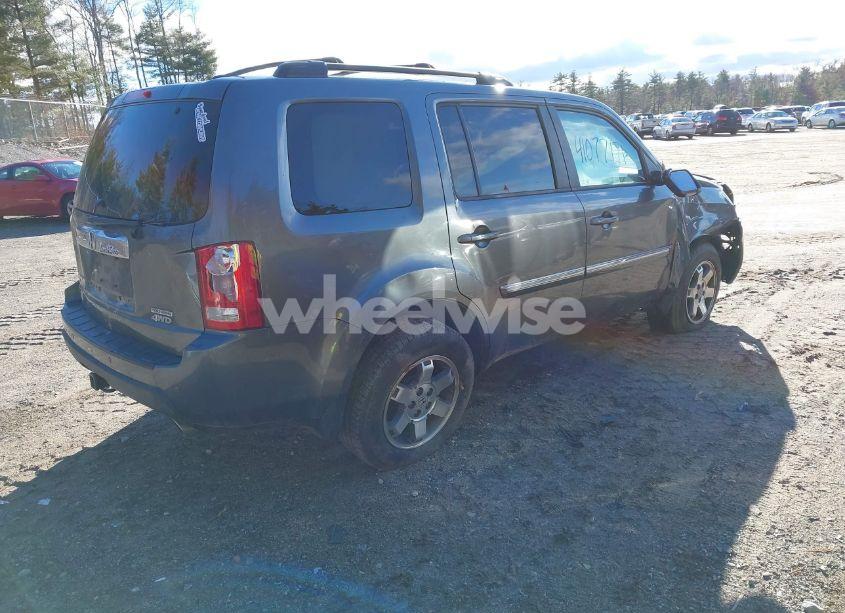 Photo 4 of 2011 Honda Pilot TOURING (VIN 5FNYF4H90BB037338)