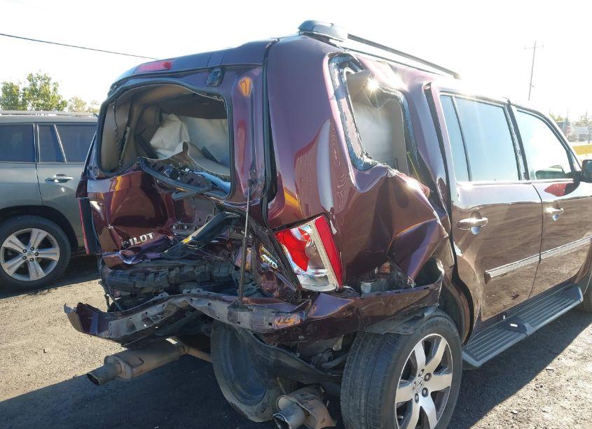 Photo 6 of 2012 Honda Pilot TOURING (VIN 5FNYF4H90CB065528)