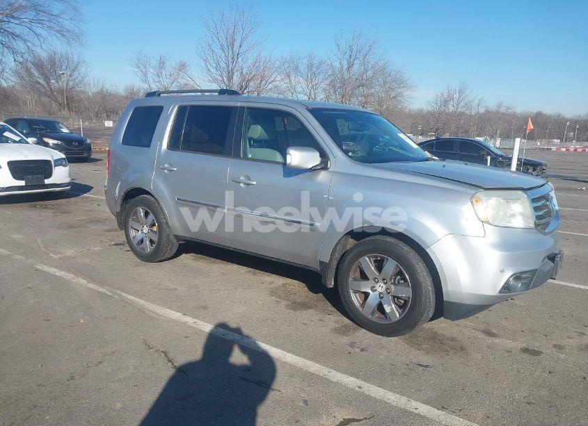 2013 Honda Pilot TOURING (VIN 5FNYF4H90DB048519) main photo