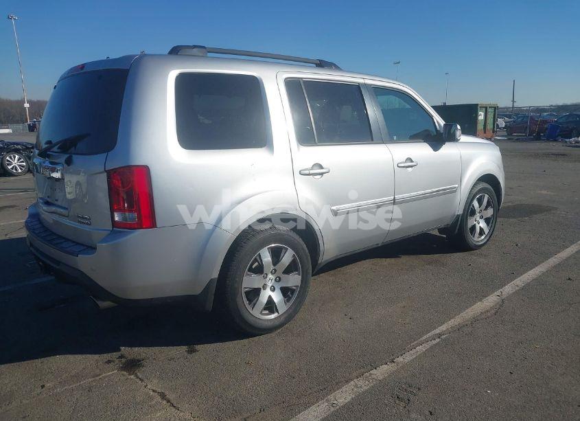Photo 4 of 2013 Honda Pilot TOURING (VIN 5FNYF4H90DB048519)