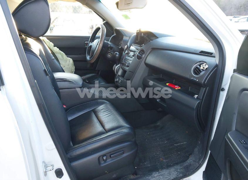 Photo 5 of 2013 Honda Pilot TOURING (VIN 5FNYF4H90DB069869)