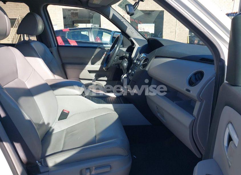 Photo 5 of 2014 Honda Pilot TOURING (VIN 5FNYF4H90EB046884)