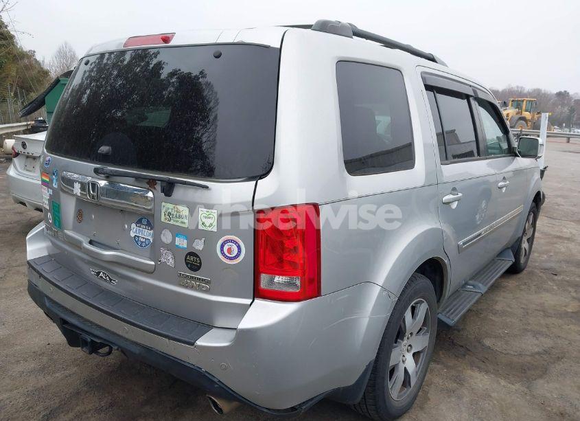 Photo 4 of 2015 Honda Pilot TOURING (VIN 5FNYF4H90FB009965)