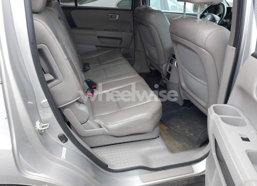 Photo 8 of 2015 Honda Pilot TOURING (VIN 5FNYF4H90FB009965)