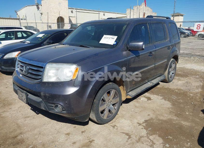 Photo 2 of 2015 Honda Pilot TOURING (VIN 5FNYF4H90FB040584)