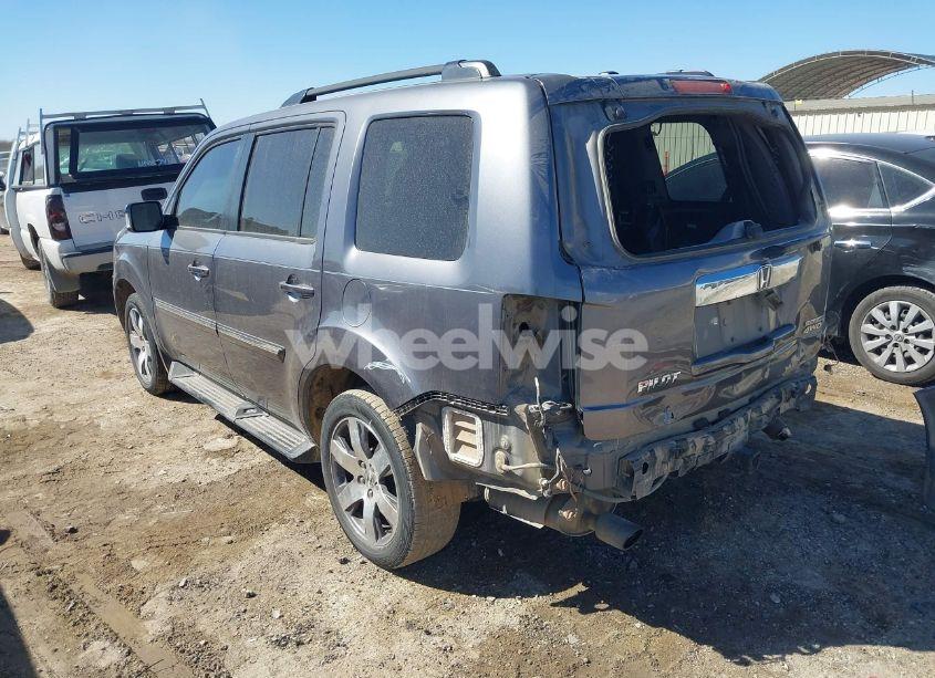 Photo 3 of 2015 Honda Pilot TOURING (VIN 5FNYF4H90FB040584)