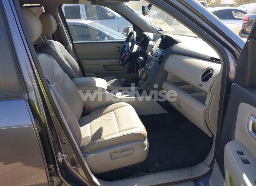 Photo 5 of 2015 Honda Pilot TOURING (VIN 5FNYF4H90FB040584)