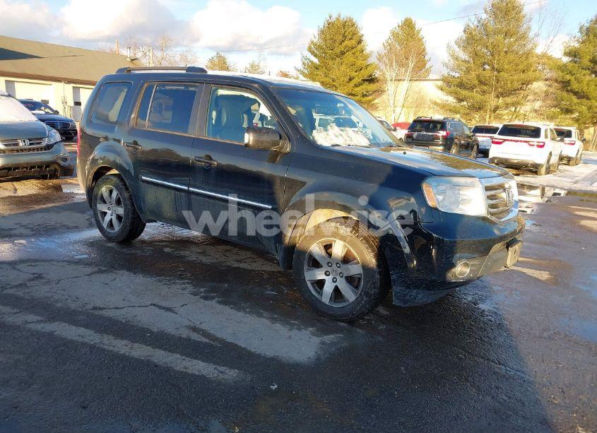 2015 Honda Pilot TOURING (VIN 5FNYF4H90FB062729) main photo