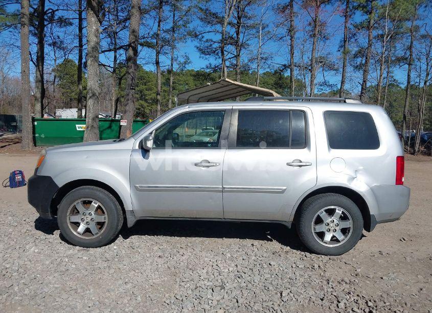 Photo 14 of 2010 Honda Pilot TOURING (VIN 5FNYF4H91AB020868)