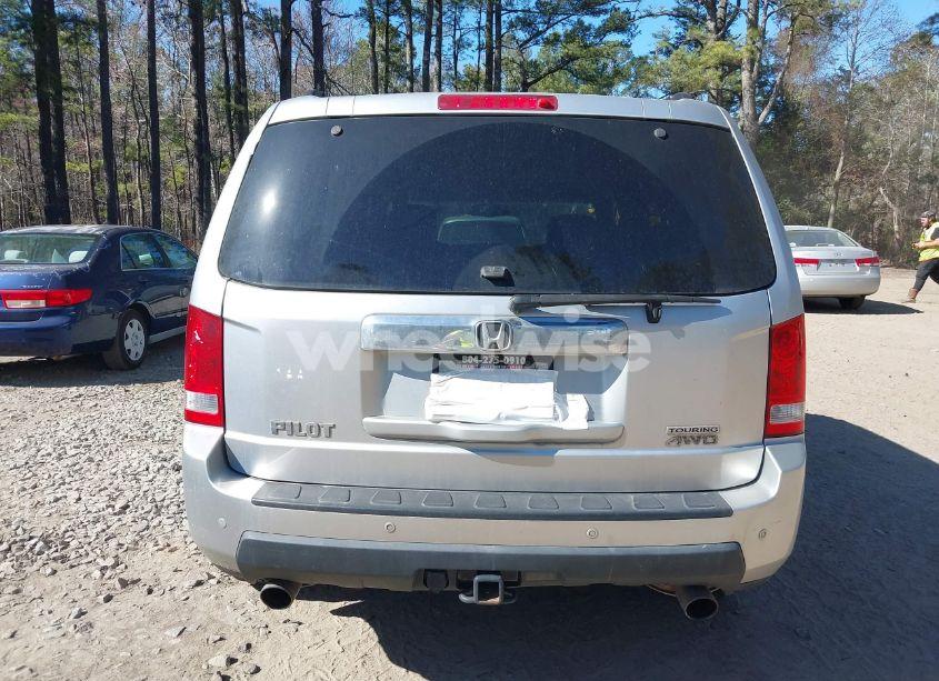 Photo 16 of 2010 Honda Pilot TOURING (VIN 5FNYF4H91AB020868)