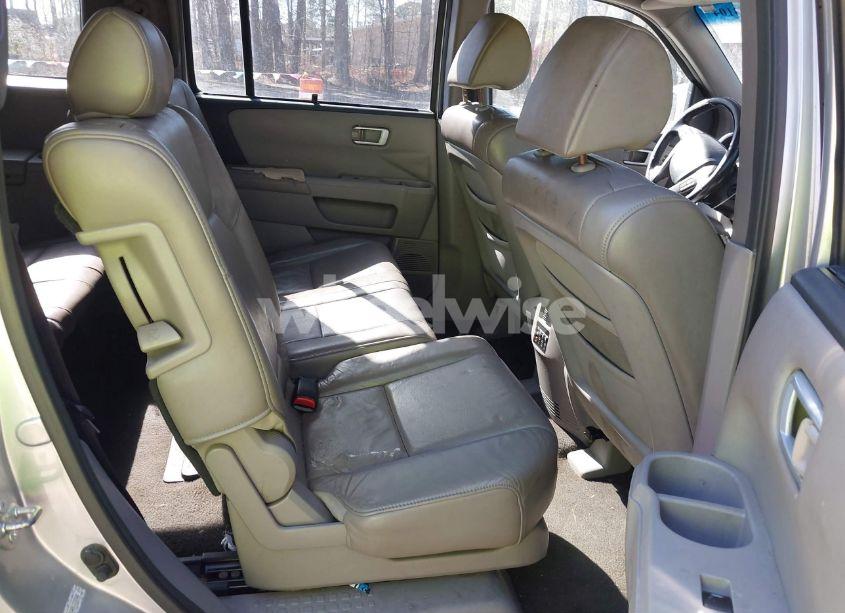 Photo 8 of 2010 Honda Pilot TOURING (VIN 5FNYF4H91AB020868)