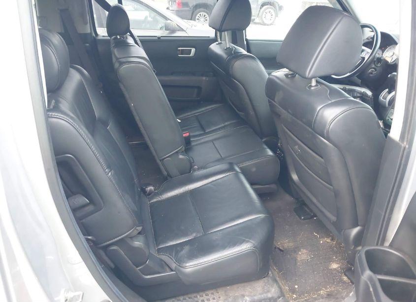 Photo 8 of 2011 Honda Pilot TOURING (VIN 5FNYF4H91BB086550)