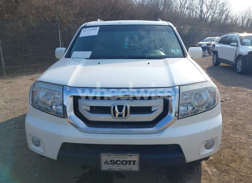 Photo 6 of 2011 Honda Pilot TOURING (VIN 5FNYF4H91BB106537)