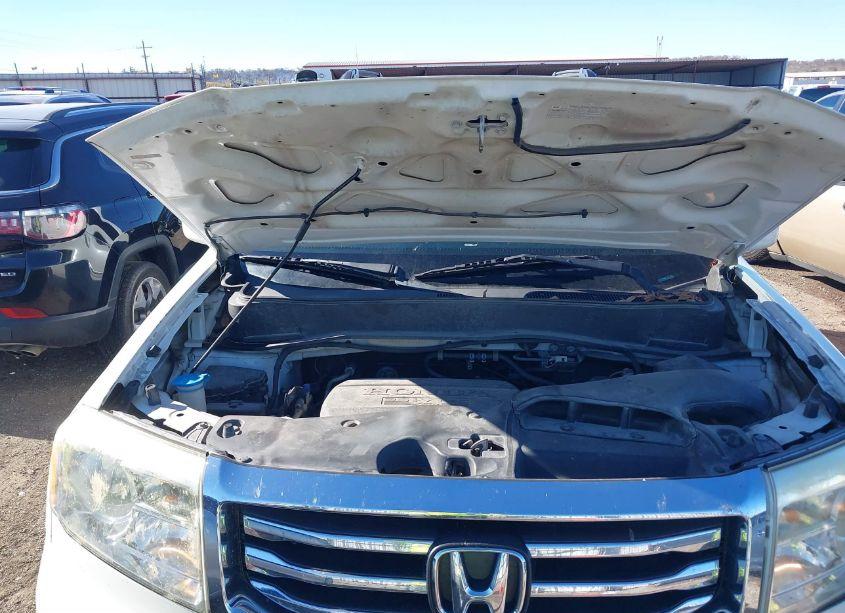 Photo 10 of 2012 Honda Pilot TOURING (VIN 5FNYF4H91CB023871)