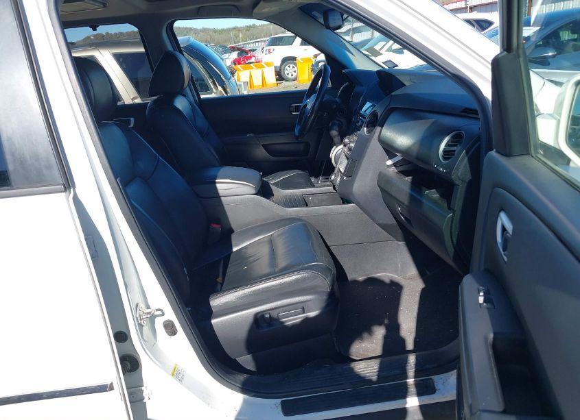 Photo 5 of 2012 Honda Pilot TOURING (VIN 5FNYF4H91CB023871)