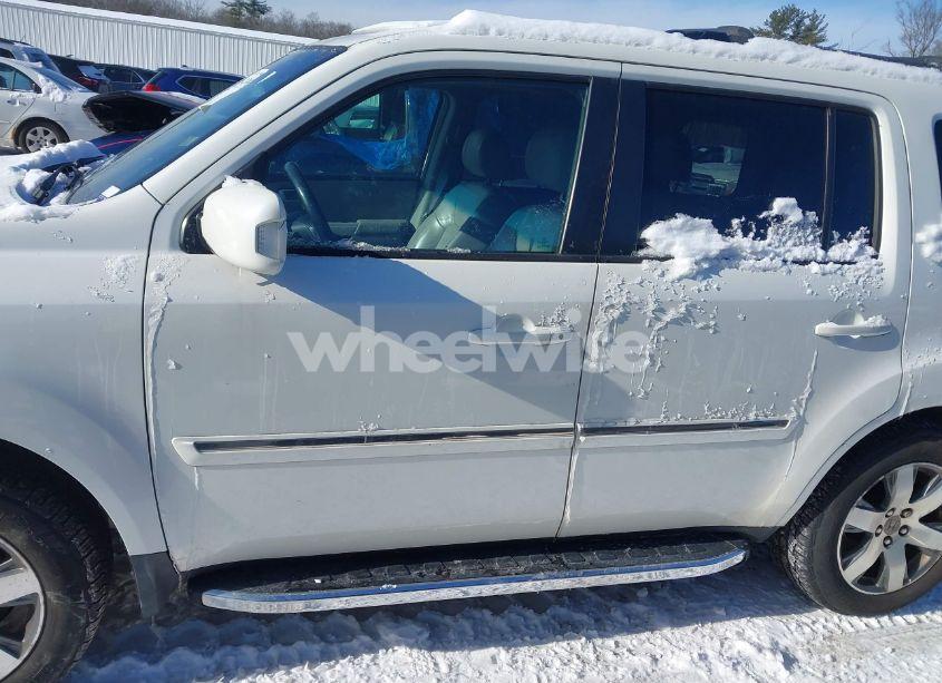 Photo 14 of 2013 Honda Pilot TOURING (VIN 5FNYF4H91DB036041)