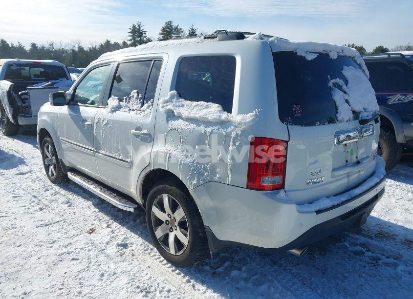 Photo 3 of 2013 Honda Pilot TOURING (VIN 5FNYF4H91DB036041)