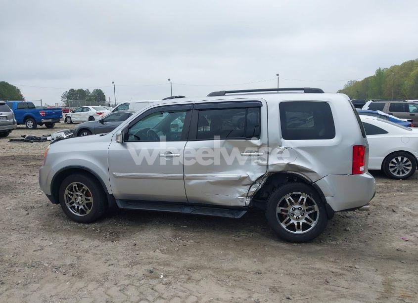 Photo 14 of 2014 Honda Pilot TOURING (VIN 5FNYF4H91EB011934)