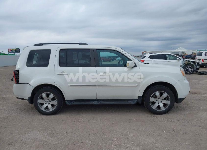 Photo 13 of 2015 Honda Pilot TOURING (VIN 5FNYF4H91FB014110)