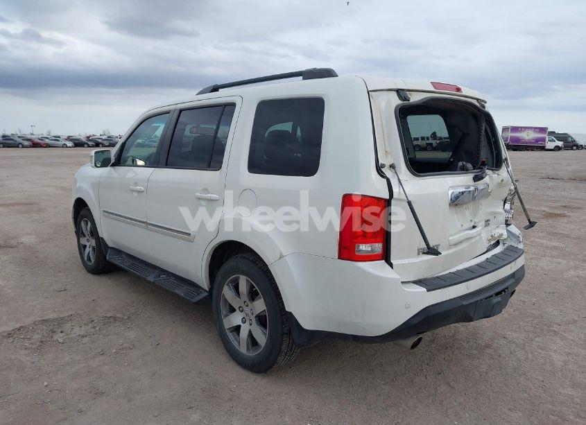 Photo 3 of 2015 Honda Pilot TOURING (VIN 5FNYF4H91FB014110)