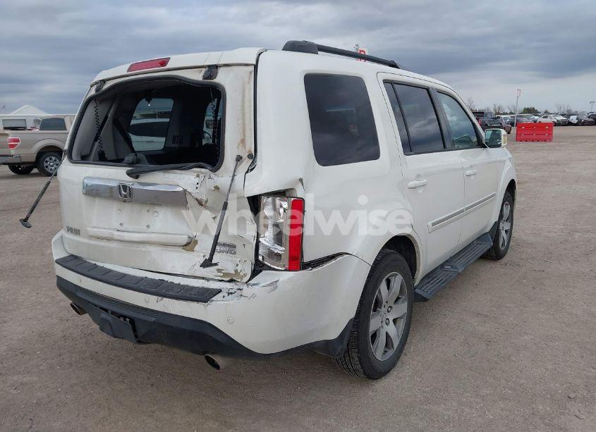 Photo 4 of 2015 Honda Pilot TOURING (VIN 5FNYF4H91FB014110)