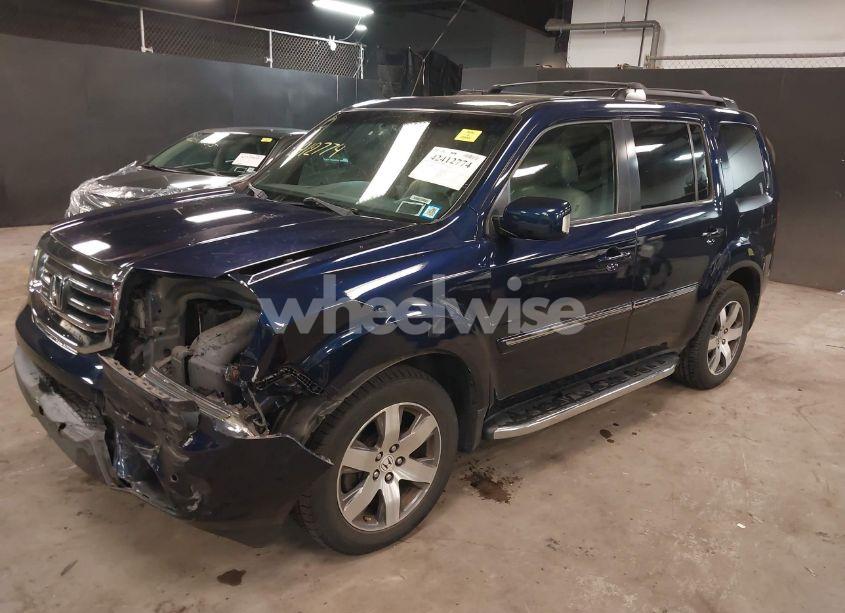 Photo 2 of 2015 Honda Pilot TOURING (VIN 5FNYF4H91FB015211)