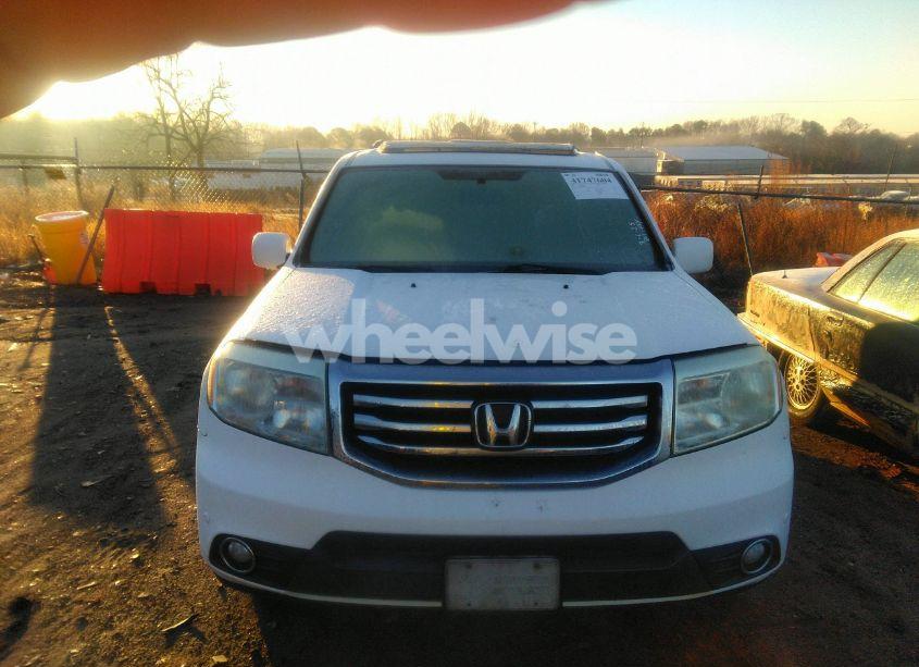 Photo 12 of 2015 Honda Pilot TOURING (VIN 5FNYF4H91FB066966)