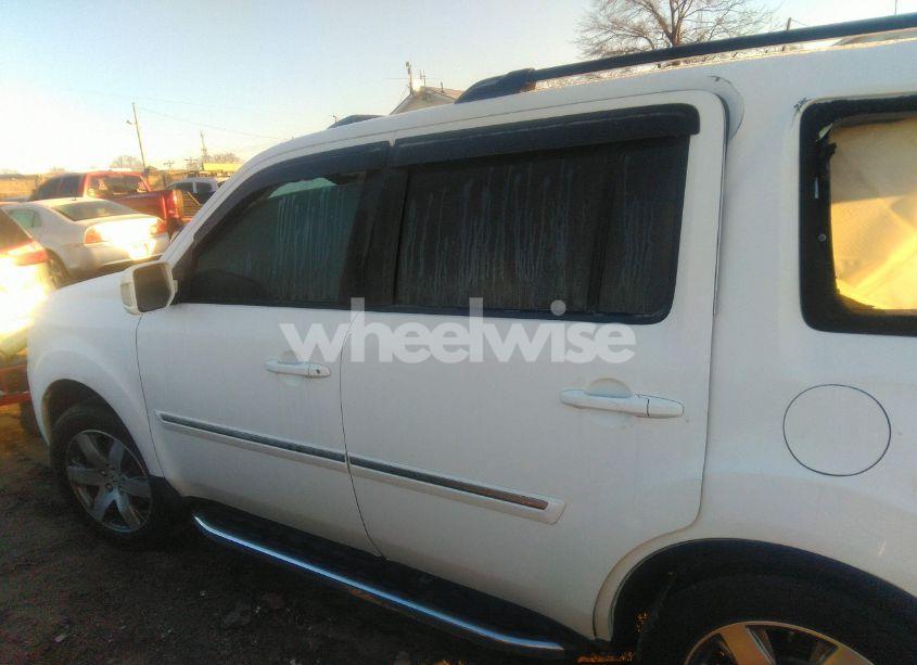 Photo 14 of 2015 Honda Pilot TOURING (VIN 5FNYF4H91FB066966)