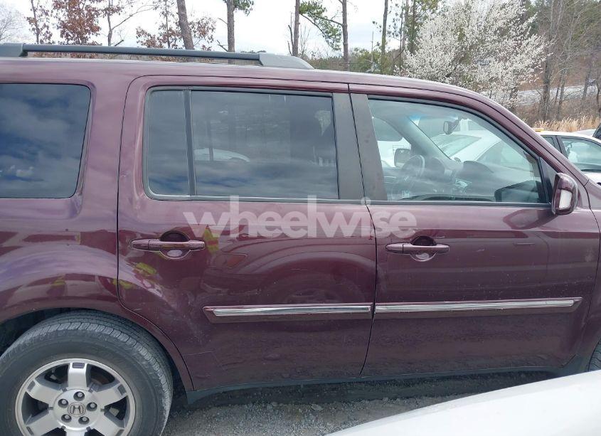 Photo 13 of 2011 Honda Pilot TOURING (VIN 5FNYF4H92BB006334)