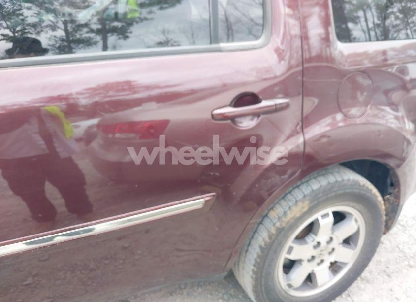 Photo 6 of 2011 Honda Pilot TOURING (VIN 5FNYF4H92BB006334)