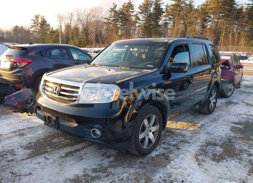 Photo 2 of 2012 Honda Pilot TOURING (VIN 5FNYF4H92CB043336)