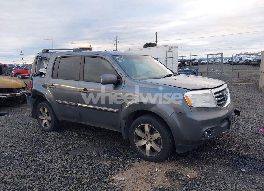 2013 Honda Pilot TOURING (VIN 5FNYF4H92DB022102) main photo