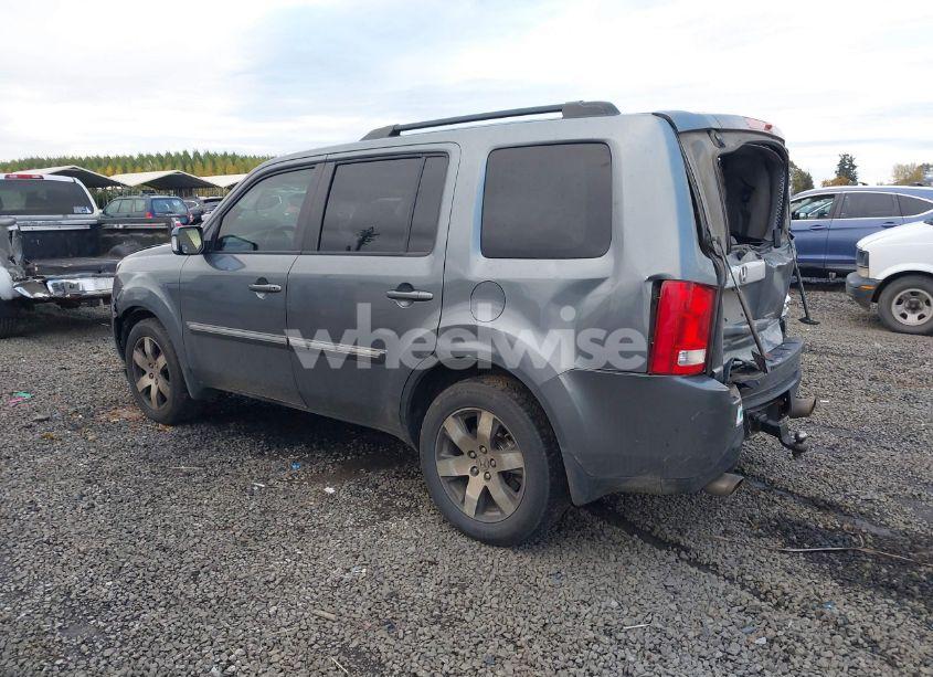 Photo 3 of 2013 Honda Pilot TOURING (VIN 5FNYF4H92DB022102)