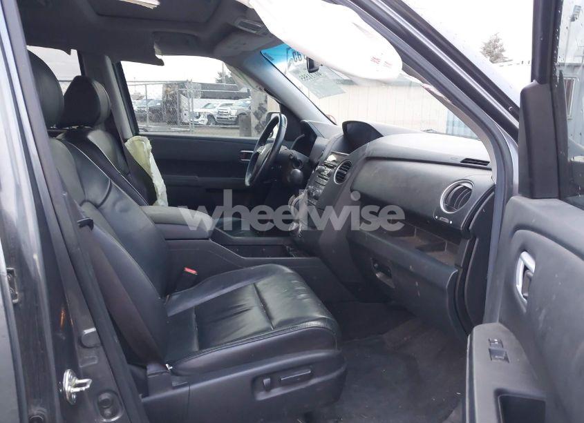 Photo 5 of 2013 Honda Pilot TOURING (VIN 5FNYF4H92DB022102)