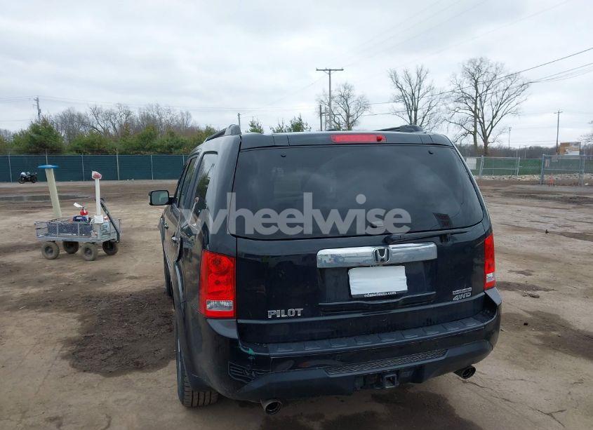 Photo 3 of 2013 Honda Pilot TOURING (VIN 5FNYF4H92DB026943)