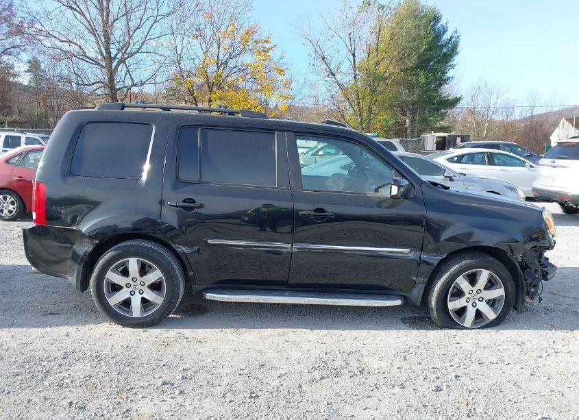 Photo 13 of 2013 Honda Pilot TOURING (VIN 5FNYF4H92DB070957)