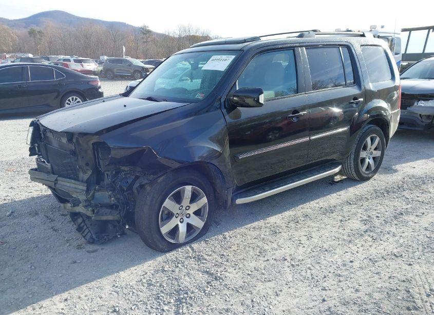 Photo 2 of 2013 Honda Pilot TOURING (VIN 5FNYF4H92DB070957)