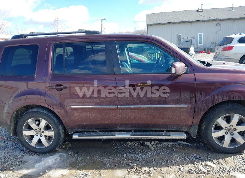 Photo 13 of 2013 Honda Pilot TOURING (VIN 5FNYF4H92DB072661)