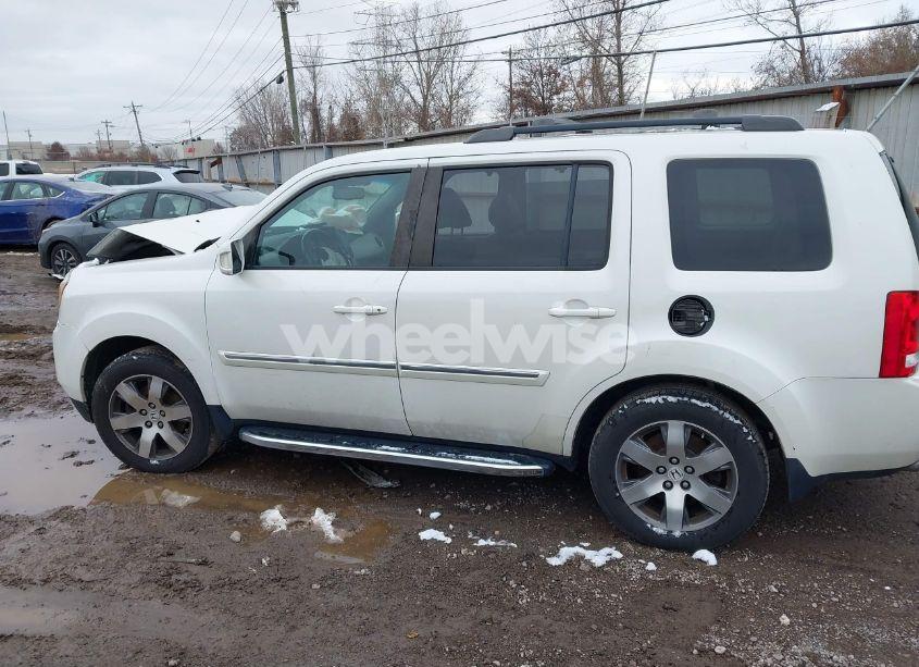 Photo 13 of 2014 Honda Pilot TOURING (VIN 5FNYF4H92EB001123)