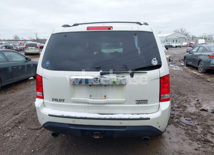Photo 15 of 2014 Honda Pilot TOURING (VIN 5FNYF4H92EB001123)