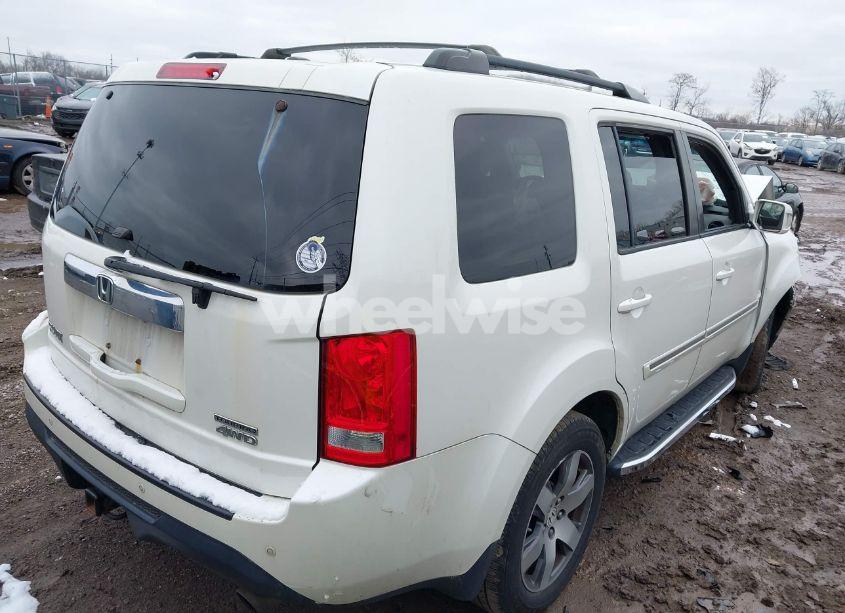Photo 4 of 2014 Honda Pilot TOURING (VIN 5FNYF4H92EB001123)