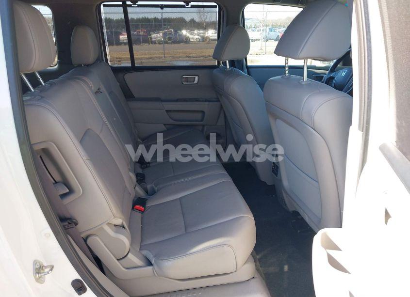 Photo 8 of 2014 Honda Pilot TOURING (VIN 5FNYF4H92EB044666)