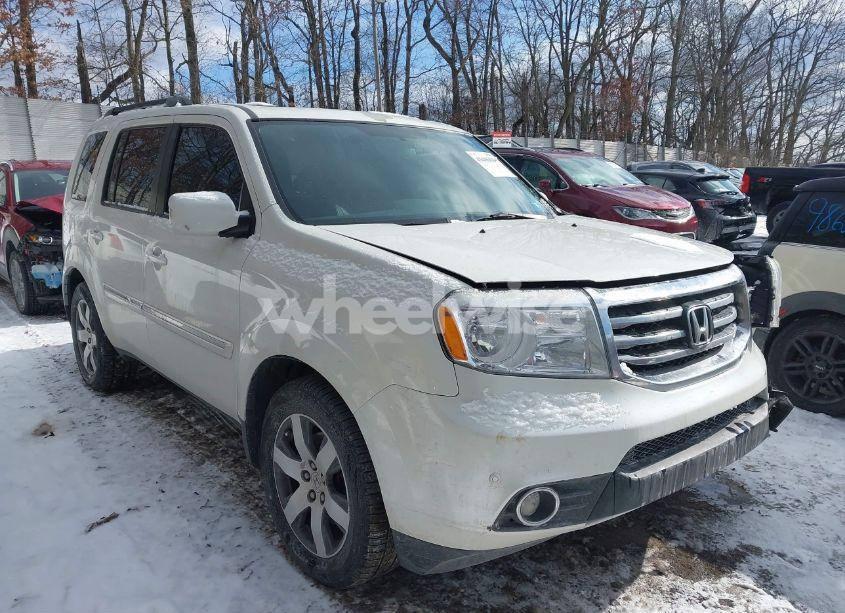 2015 Honda Pilot TOURING (VIN 5FNYF4H92FB012575) main photo