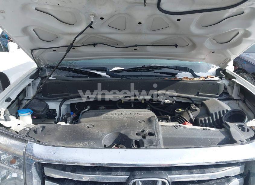 Photo 10 of 2015 Honda Pilot TOURING (VIN 5FNYF4H92FB012575)