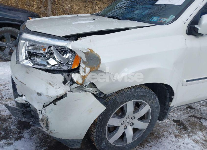 Photo 12 of 2015 Honda Pilot TOURING (VIN 5FNYF4H92FB012575)