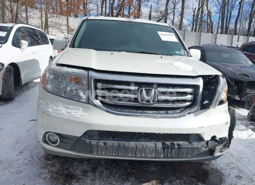 Photo 13 of 2015 Honda Pilot TOURING (VIN 5FNYF4H92FB012575)