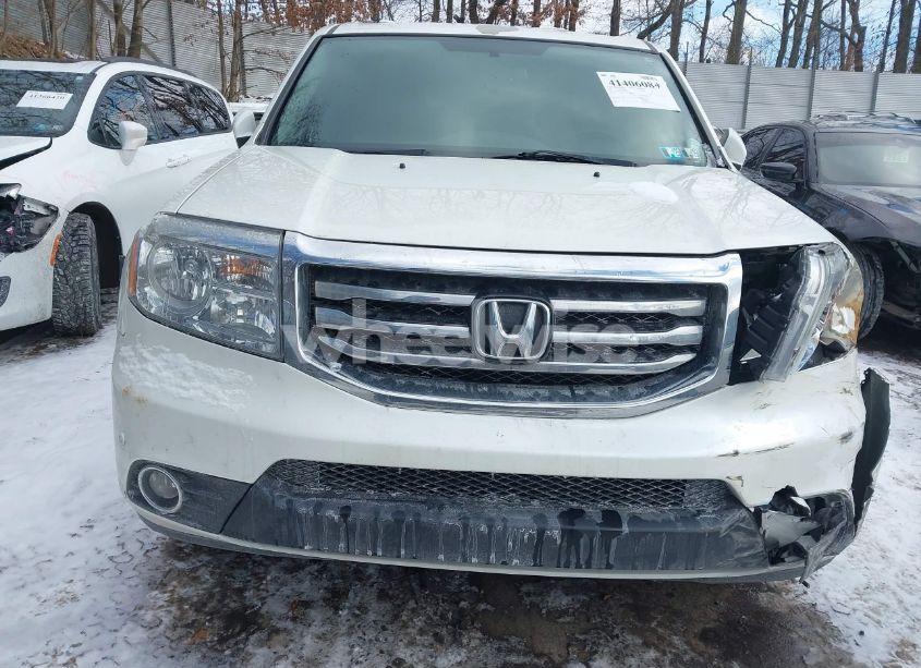 Photo 22 of 2015 Honda Pilot TOURING (VIN 5FNYF4H92FB012575)