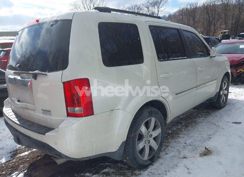 Photo 4 of 2015 Honda Pilot TOURING (VIN 5FNYF4H92FB012575)