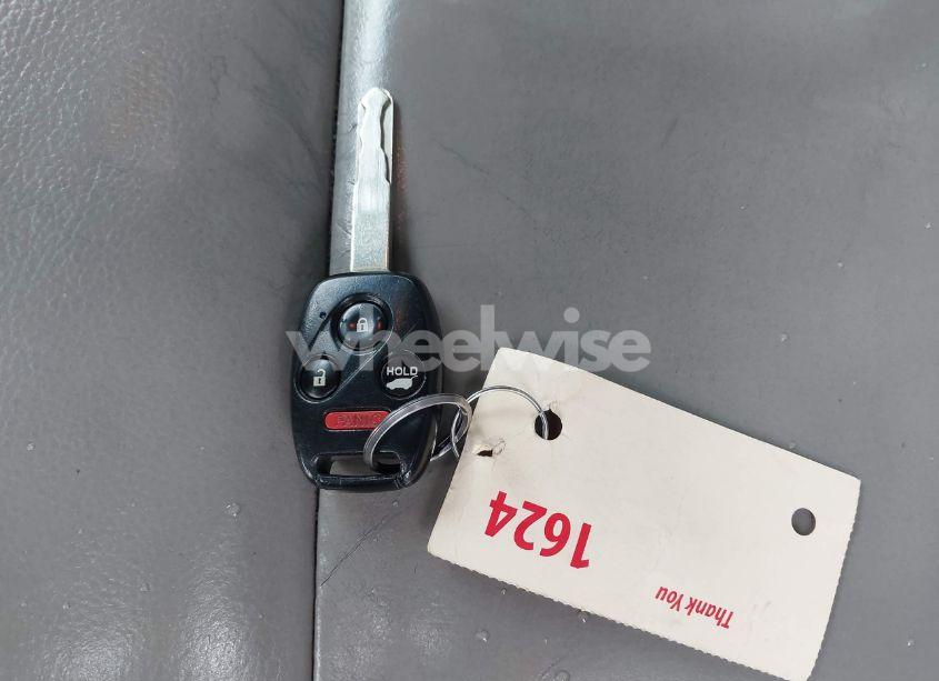 Photo 11 of 2015 Honda Pilot TOURING (VIN 5FNYF4H92FB042384)