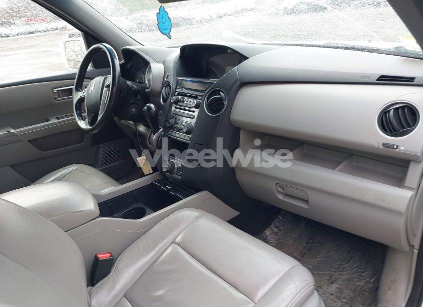 Photo 5 of 2015 Honda Pilot TOURING (VIN 5FNYF4H92FB042384)